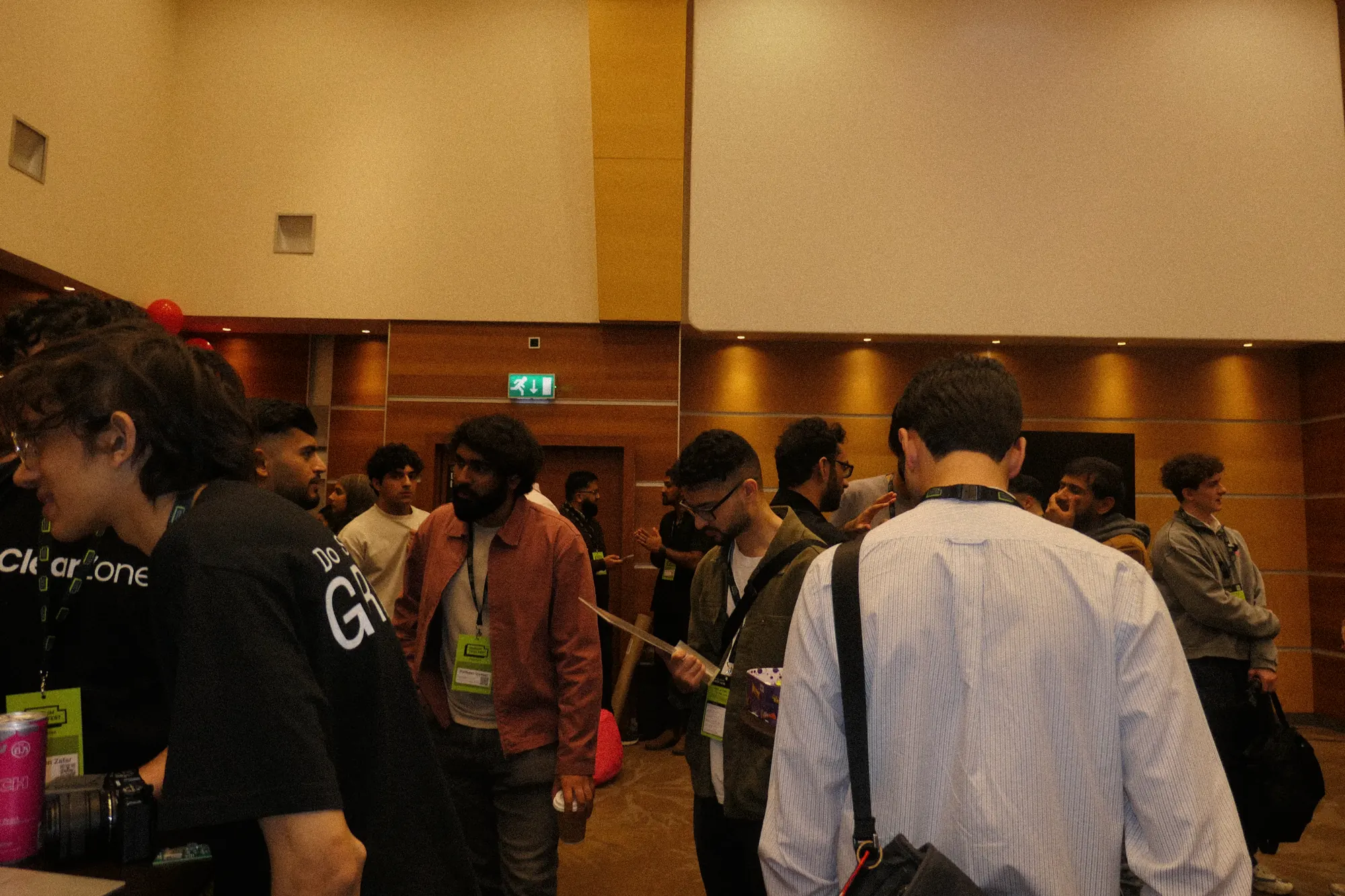People talking during the morning session.